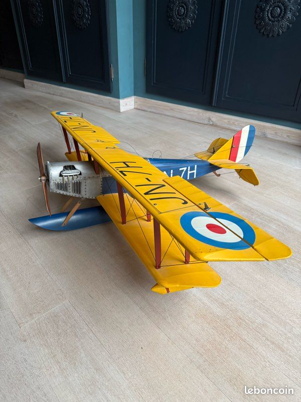 Grande maquette hydravion biplan (image 2)