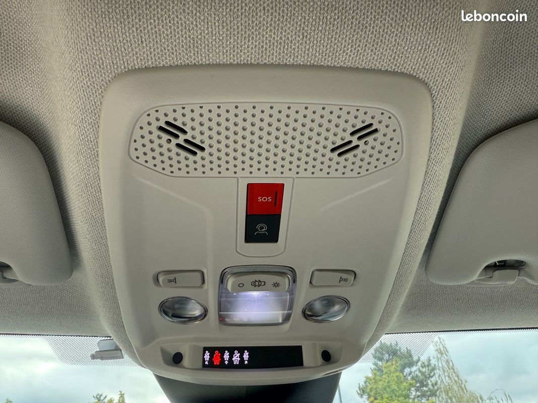 CITROEN C4 X 1.2 PureTech 130 SS EAT8 Shine TVA RECUPERABLE (image 19)