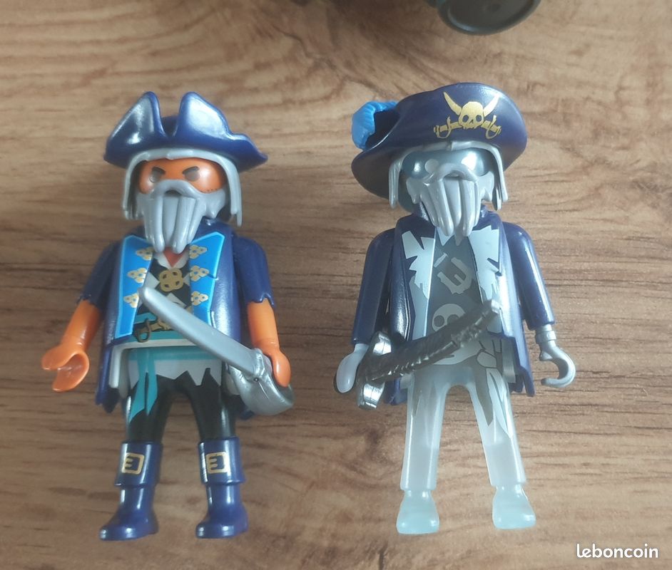Playmobils lot pirates avec 1 fantôme (image 3)