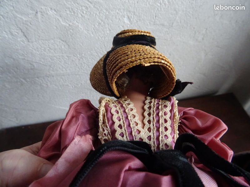 Poupée Ancienne – Tête Jumeau – Avec Chapeau – Fashion Doll Antiquité