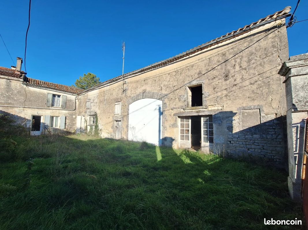Maison 6 pièces 100 m² · à Brie · 100 m² · 109 000 €