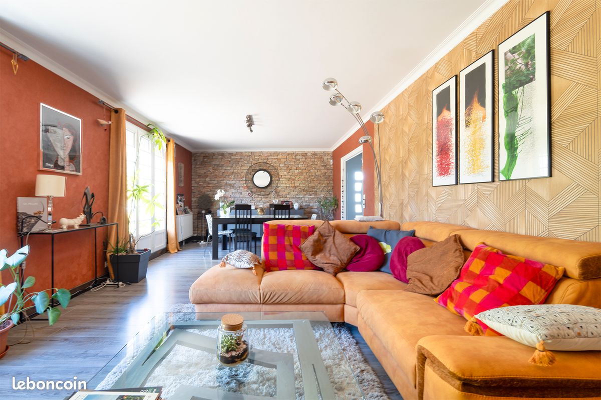 Maison 7 pièces 200 m² · à Bois-de-Haye · 200 m² · 429 000 €