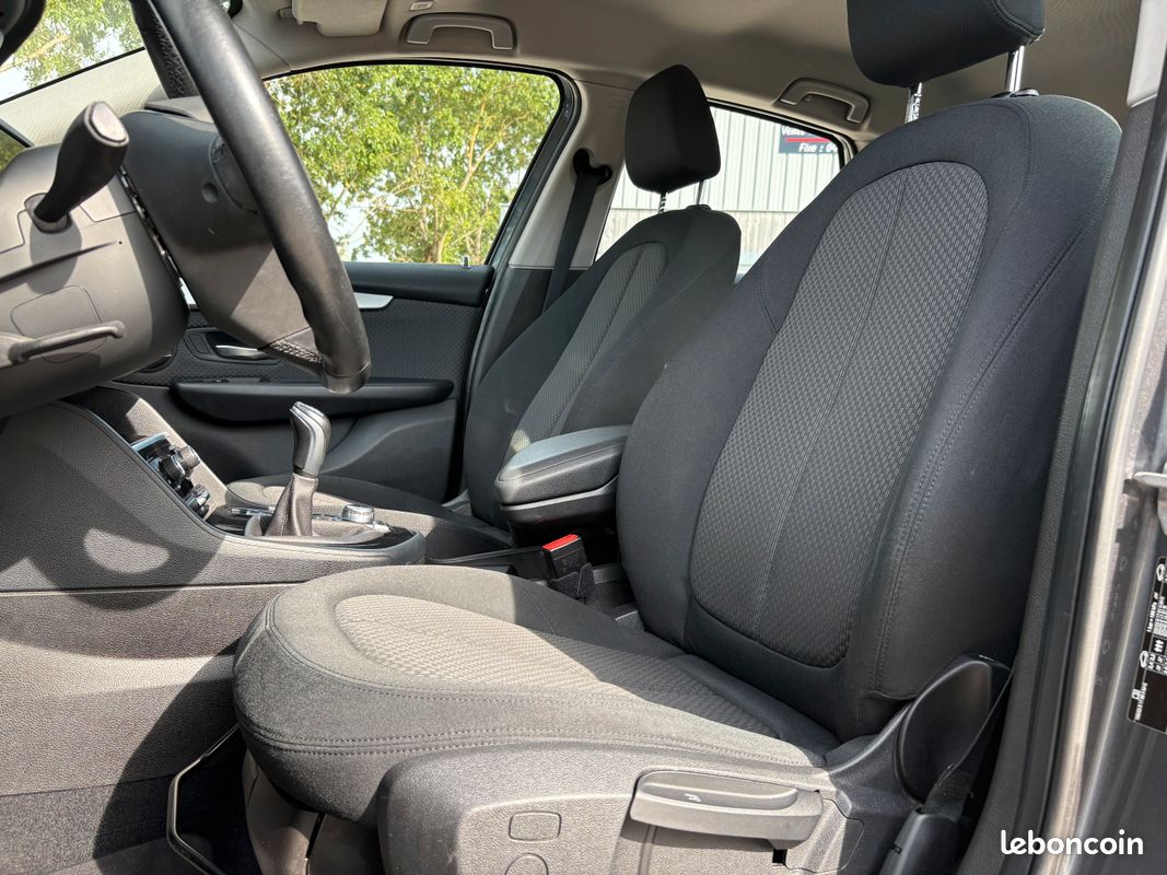 BMW SERIE 2 ACTIVE TOURER (F45) 218i 136Ch LOUNGE / CARNET ET SUIVI D’ENTRETIEN COMPLET (image 8)
