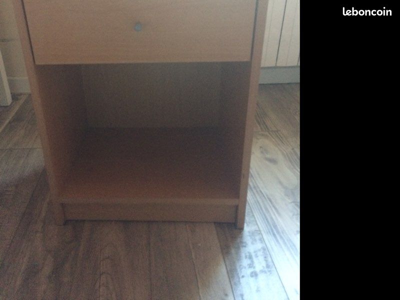 Table de chevet (image 1)