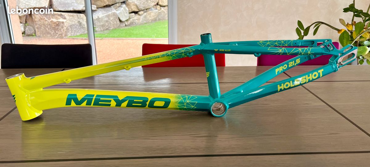 Cadre BMX MEYBO HOLESHOT PRO 21,5 comme NEUF (image 3)