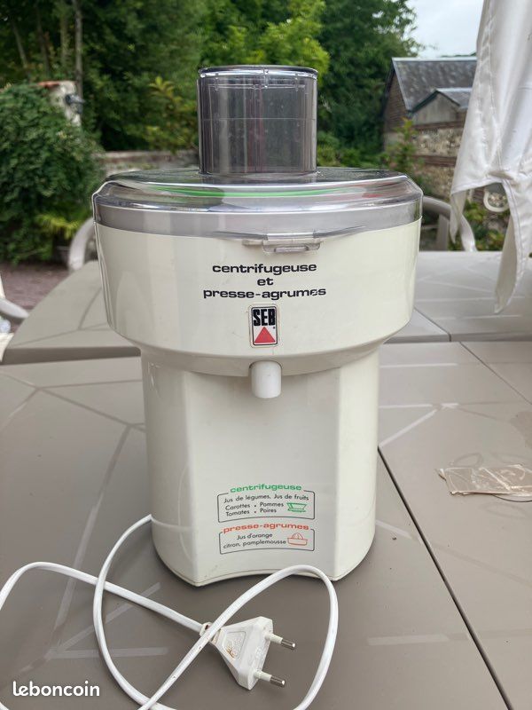 Éplucheuse à Légumes Automatique SEB Vintage 1983 - Modèle 8580 - Beige/blanc - Occasion