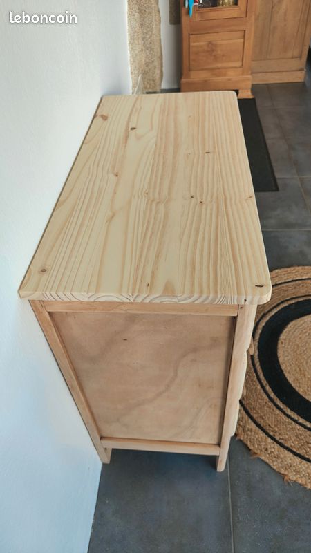 Petite commode parisienne en bois brut (Hêtre et Pin) – 3 tiroirs (image 5)
