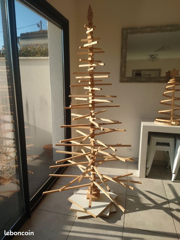 Destockage sapin de Noël en bois (image 1)