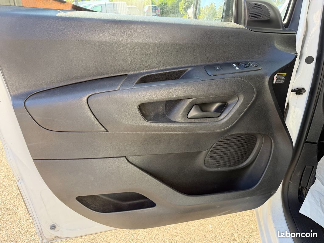 Citroen berlingo van m 1000 bluehdi 100 ss bvm5 club (image 10)