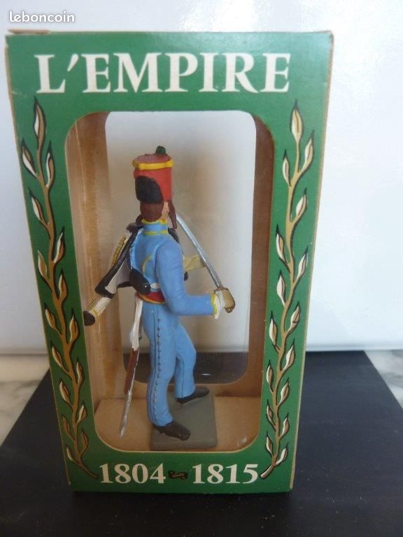 STARLUX EMPIRE NAPOLEON 1/32 FH60700 HUSSARD 9 ème RGT GRANDE
