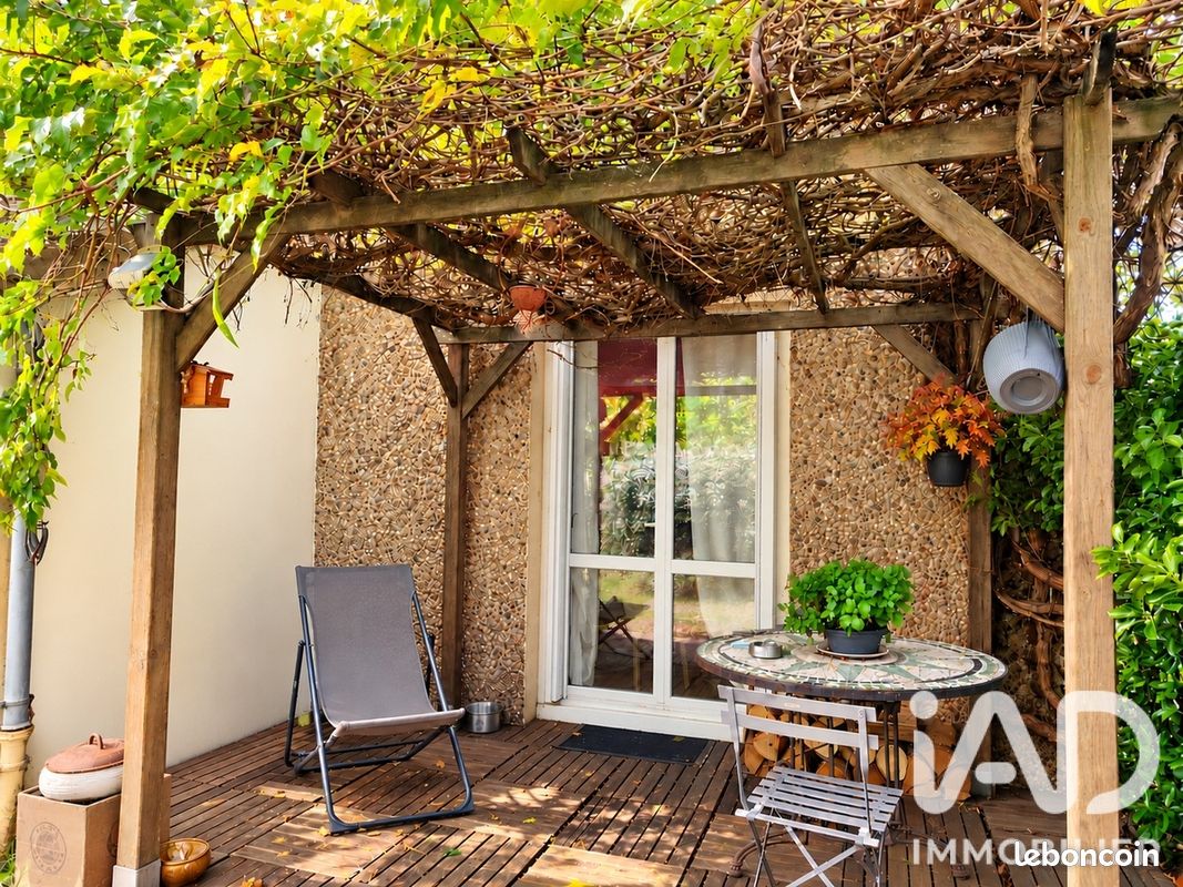 Maison 5 pièces 100 m² · à Saint-Seurin-sur-l'Isle · 100 m² · 129 500 €