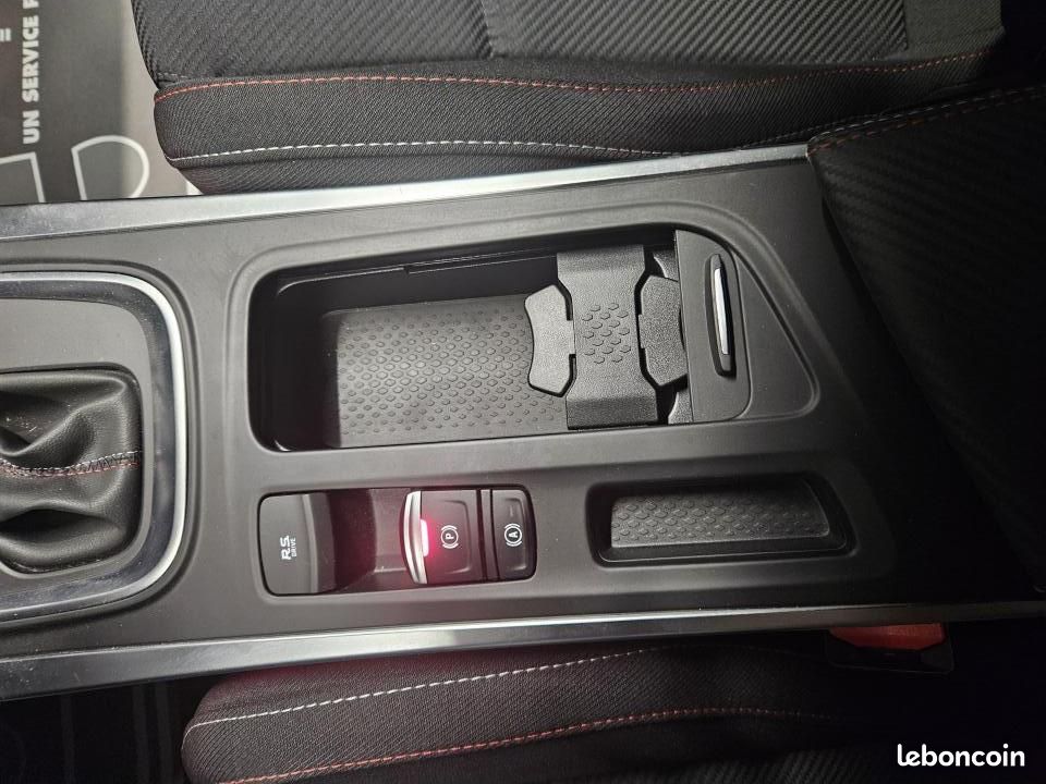 RENAULT MEGANE RS 1.8 TCe 300 EDC (image 39)