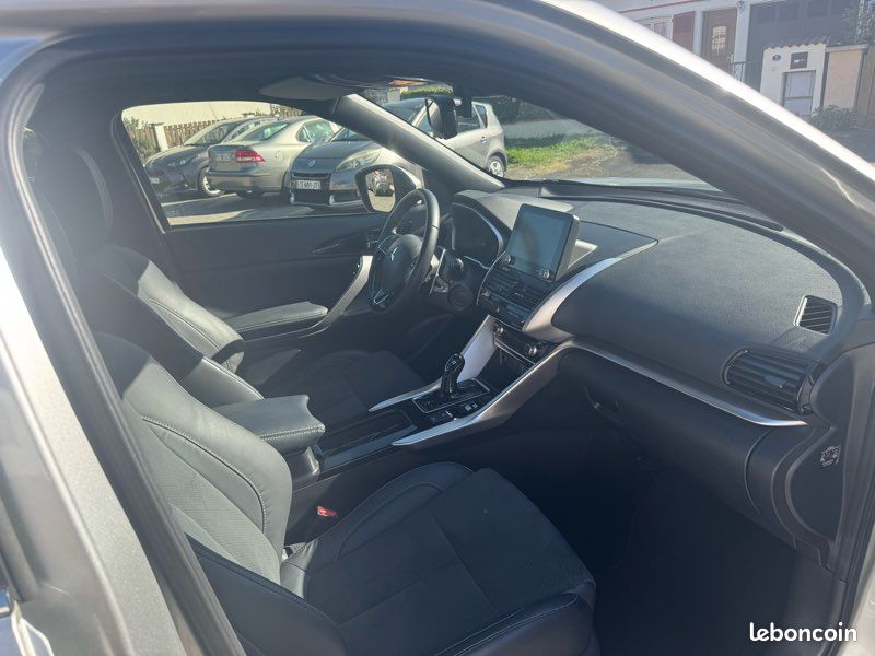 Mitsubishi Eclipse Cross 2.4 Mivec PHEV Twin Motor 4 WD (image 3)