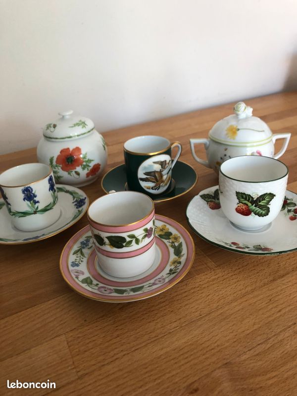 Service à café en porcelaine de Limoges (image 2)