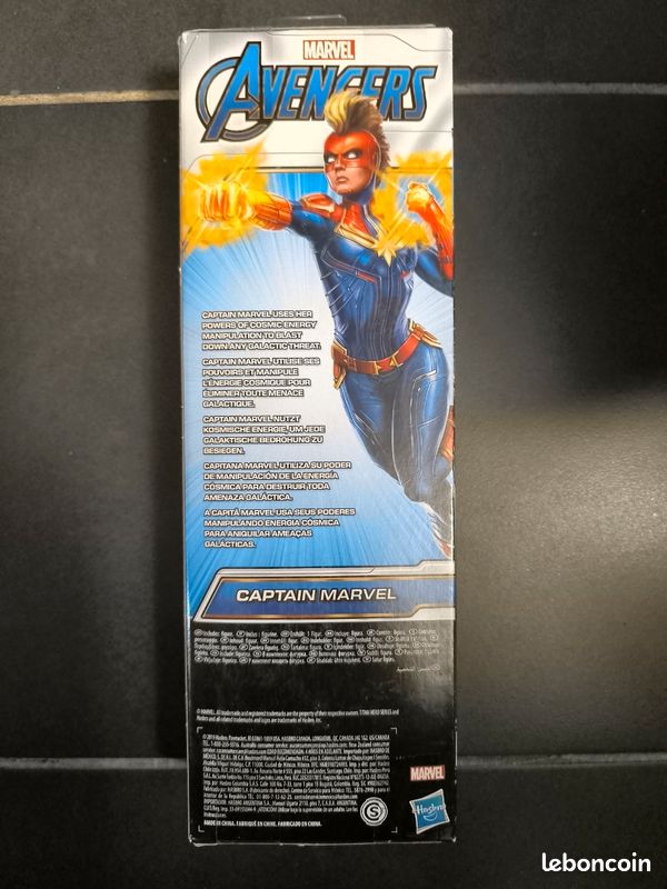 Figurine Marvel 30cm Captain Marvel power FX neuve en boite (image 4)