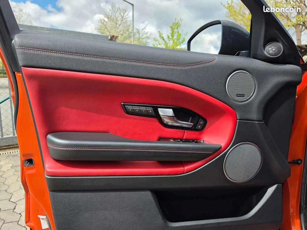 Land Rover RANGE ROVER EVOQUE HSE Dynamic * 241 ch * Meridian * HUD * Pano * Caméra (image 17)