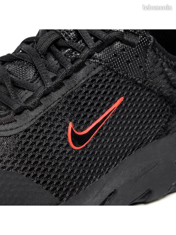 Taille Rare adulte ou Enfant : 38 Nike React Live Low Noir/Rouge GS Baskets Basses (image 2)