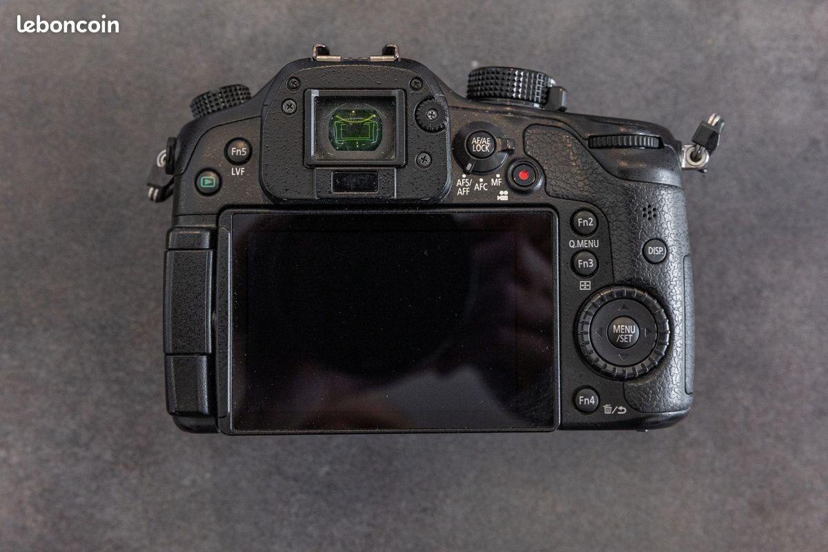 Panasonic Lumix GH4 en très bon état - Boîtier seul + 1 batterie (image 2)