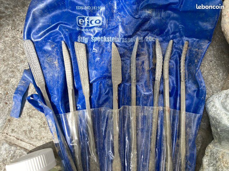 Outils pour travailler la pierre (image 3)