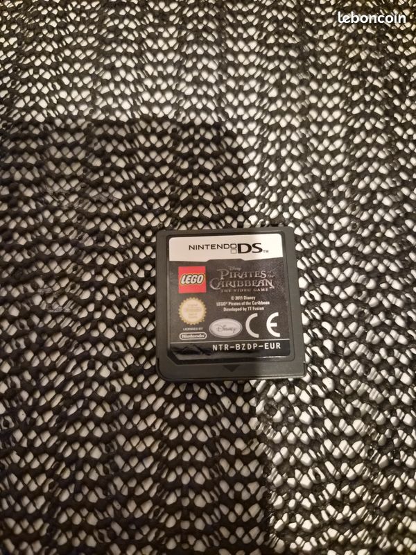 LEGO Pirates des caraïbes Le jeu vidéo DS (image 2)