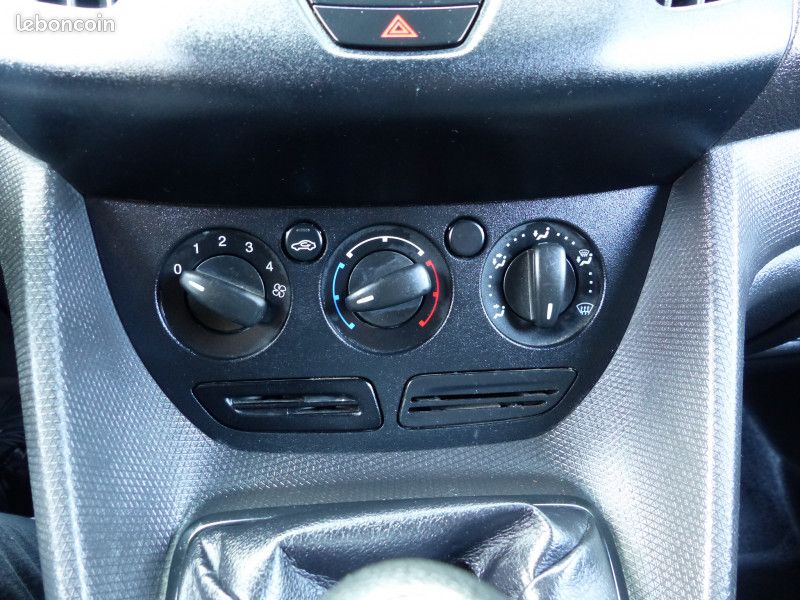 Ford TRANSIT CONNECT L1 1.5 TD 100CH STOP&START AMBIENTE (image 14)