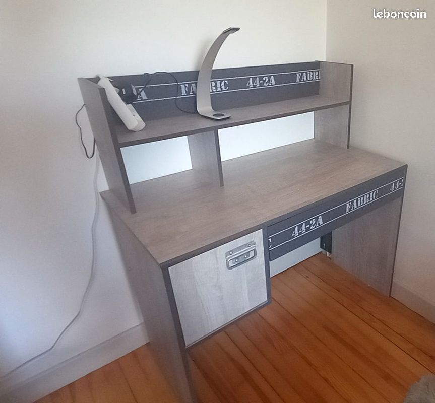 Vend bureau marque Fabric (image 2)
