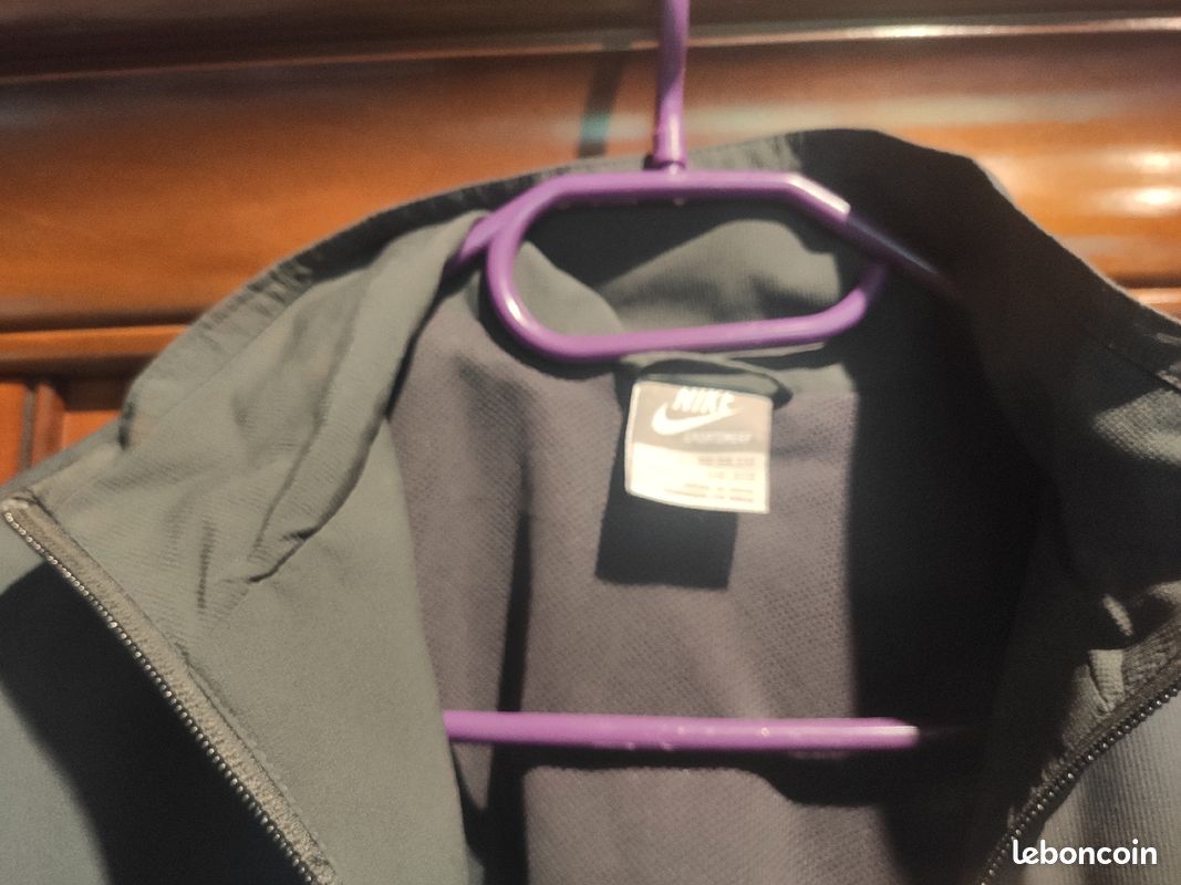 Veste sport Nike 12/13 ans (image 4)