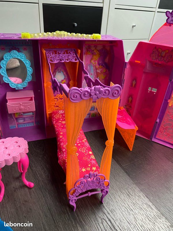 Château magique Barbie (image 4)