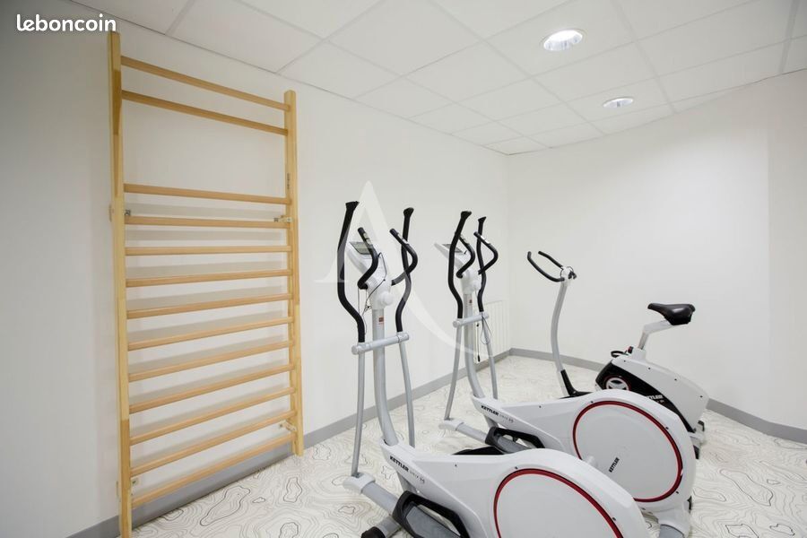 Studio 1 pièce 18 m² (image 2)