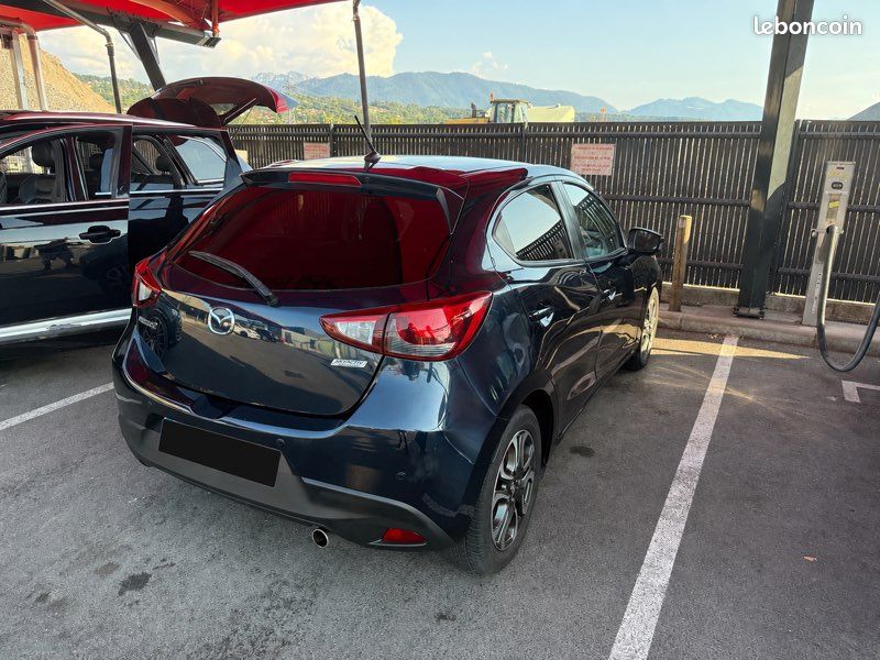 Mazda 2 1.5 Skyactiv-G 115 ch — Première main (image 2)