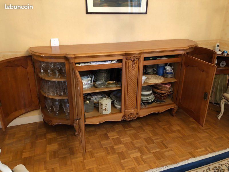 Buffet en chêne massif époque Louis XV