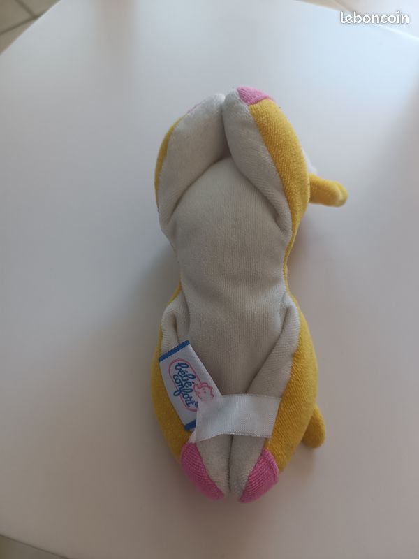 Peluche bébé confort aimanté sur poussette (image 2)