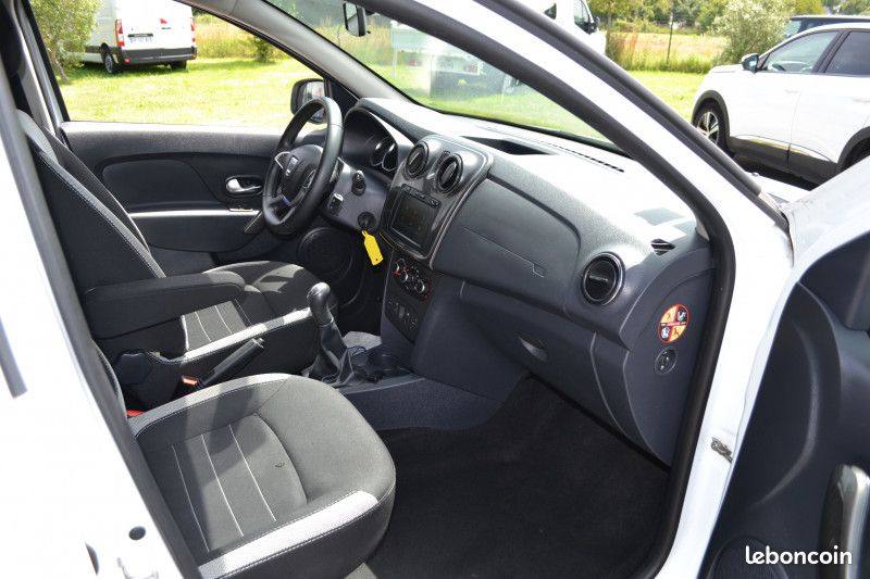Dacia SANDERO 1.5 BLUE DCI 95CH STEPWAY - 20 (image 6)
