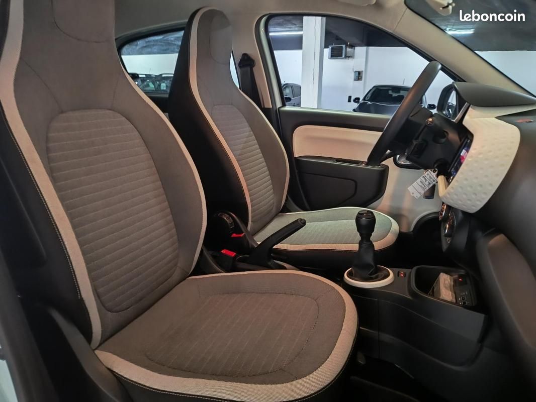 Renault Twingo III SCe 65 Equilibre (image 11)
