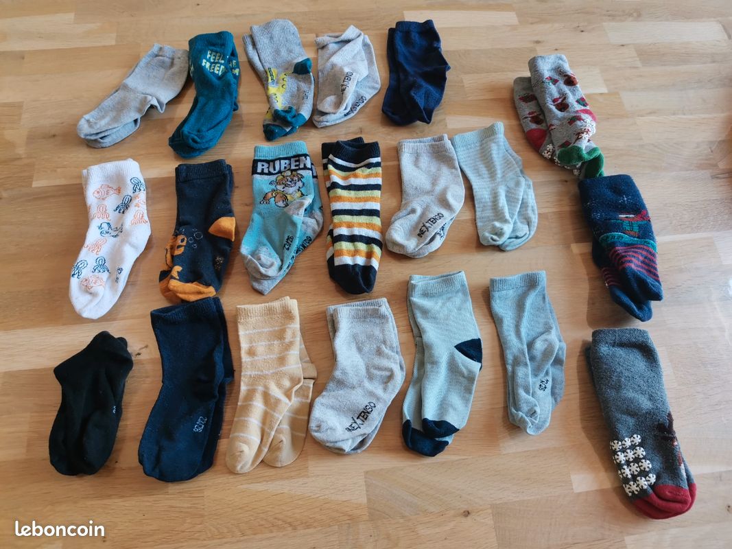 Lot 20 chaussettes enfant bébé garçon 23-26 (image 1)