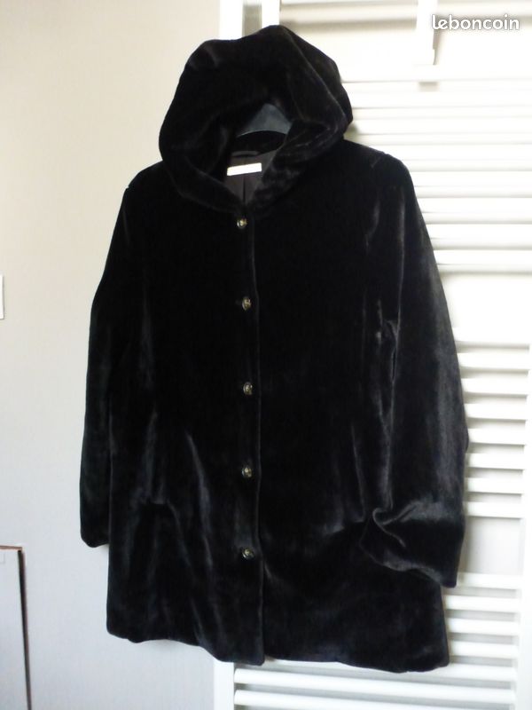 Manteau capuche fausse fourrure noir Armand Thiery taille 42
