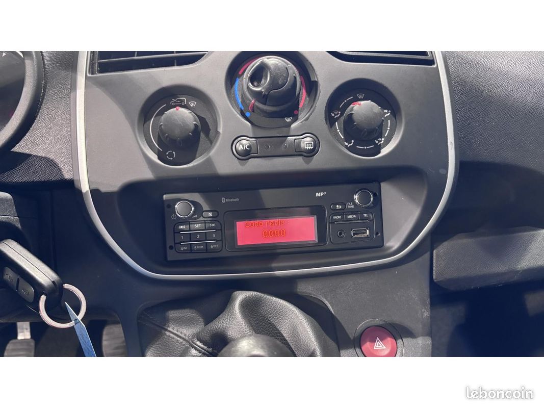 RENAULT KANGOO 1.2 TCe 16V 115 cv (image 16)