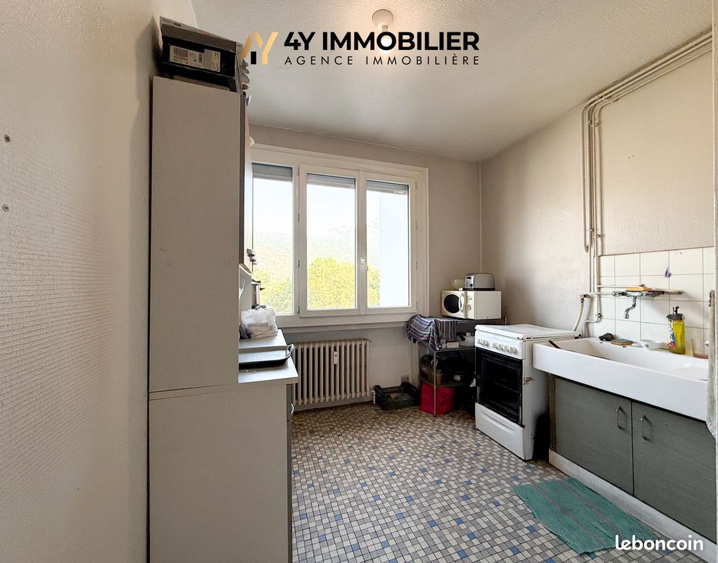 Appartement 2 pièces 48 m² · à Grenoble · 48 m² · 92 000 €