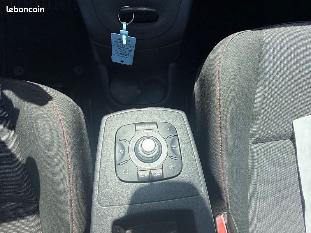 RENAULT SCENIC III dCi 110 FAP eco2 Ovalie (image 19)