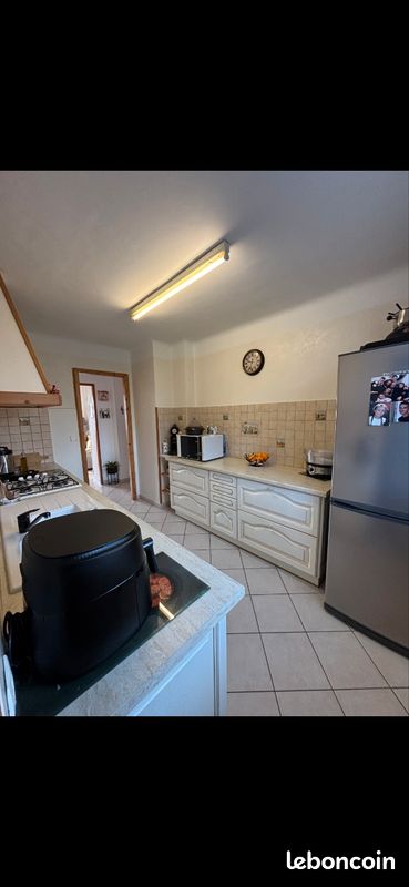 Appartement 3 pièces 59 m² · à Salon-de-Provence · 59 m² · 980 €