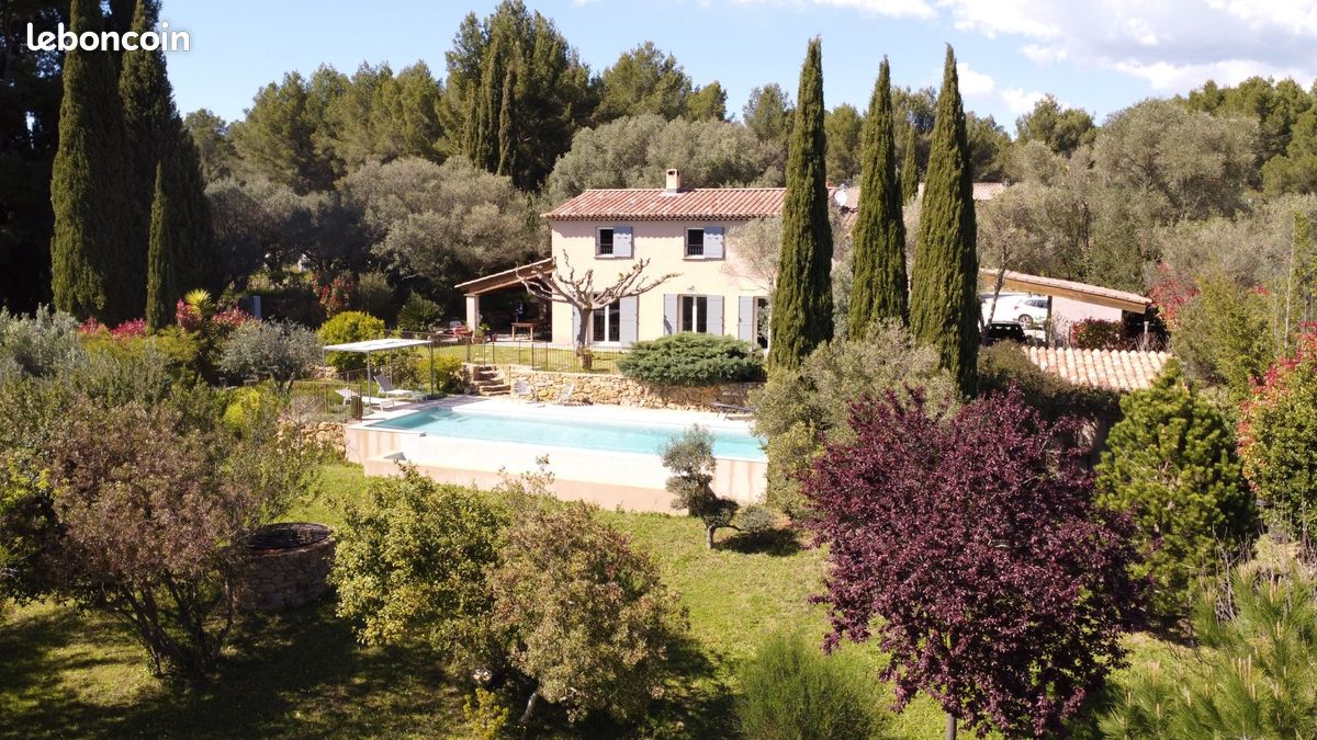 Maison 6 pièces 225 m² · à La Cadière-d'Azur · 225 m² · 1 456 000 €
