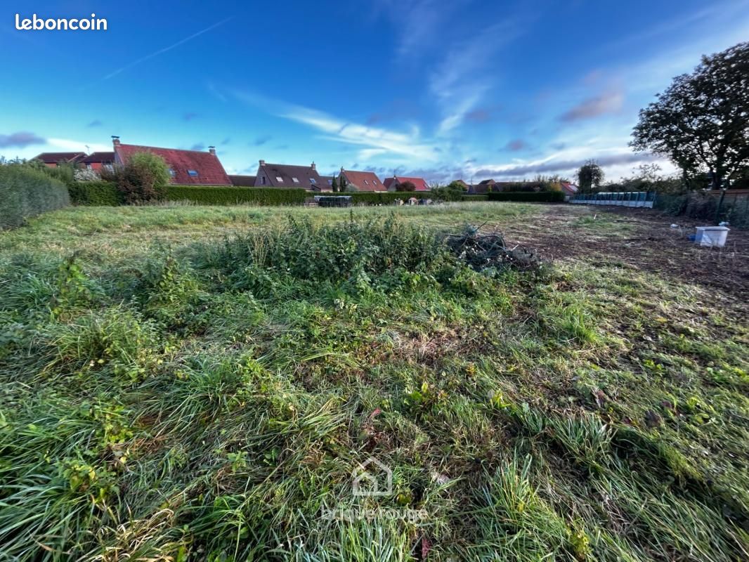 Terrain 1 025 m² Herlies · 238 500 €