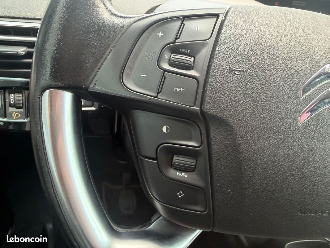 CITROEN C4 PICASSO 1.2 / 130cv / Intensive / SUIVI COMPLET / TOUT A JOUR (image 15)