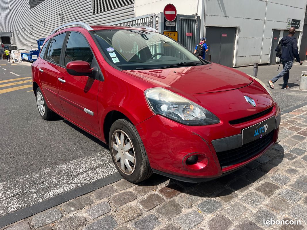 ⭐️⭐️⭐️⭐️⭐️ magnifique renault clio iii (2) estate 1.2 75 expression clim ( clim, vitre electrique, direction assitee, etc...... ) full suivi renault (image 6)
