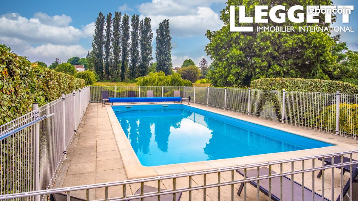 Maison 5 pièces 146 m² - Villebois-Lavalette 16320 (image principale 3)