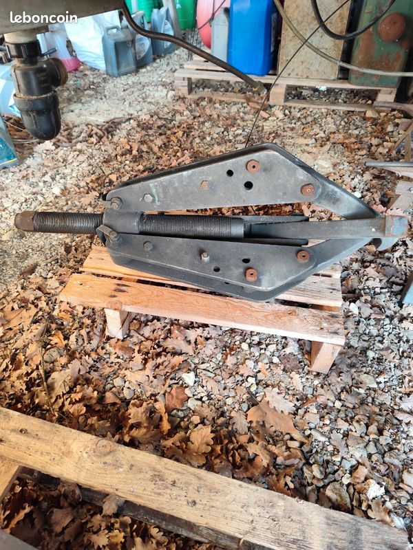 Gros extracteur facom U60 (image 1)