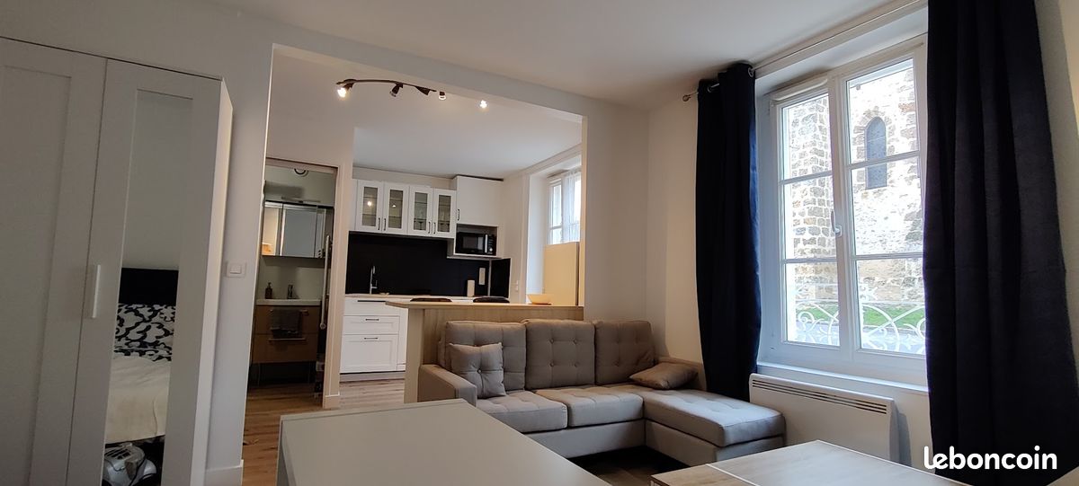 Appartement 1 pièce 30 m² · à Forges-les-Bains · 30 m² · 700 €