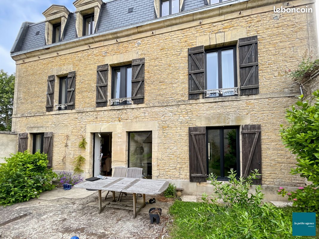 Maison 6 pièces 165 m² · à Douvres-la-Délivrande · 165 m² · 499 900 €