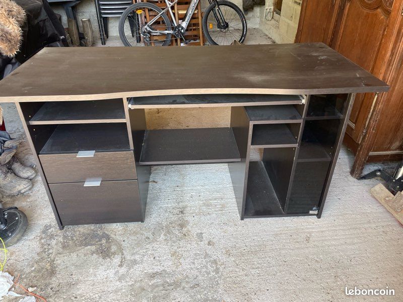 Bureau (image 2)