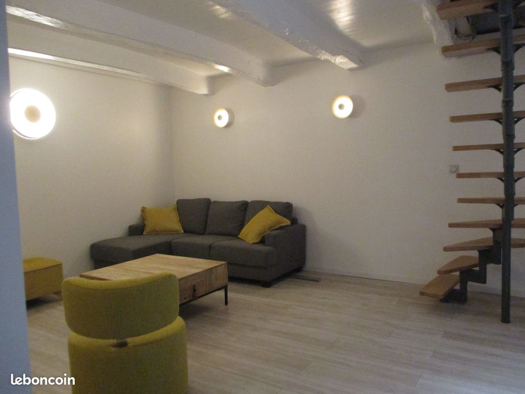 Local commercial 8 pièces 200 m² · à Sacey · 200 m² · 157 500 €